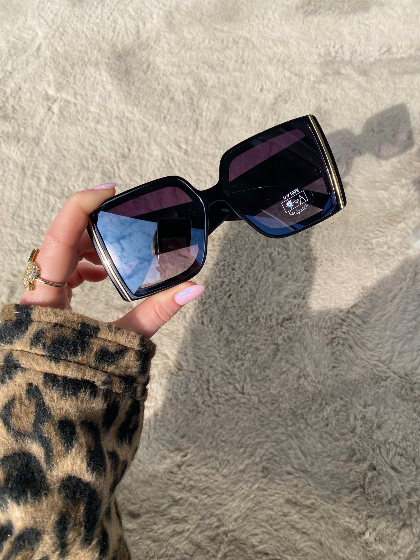 Kiki sunglass black