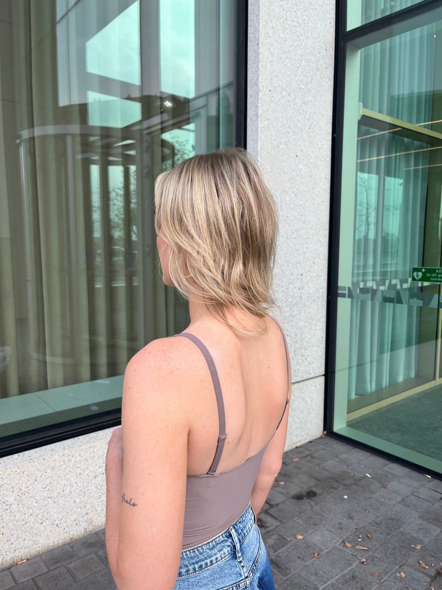 Shaping bodysuit taupe