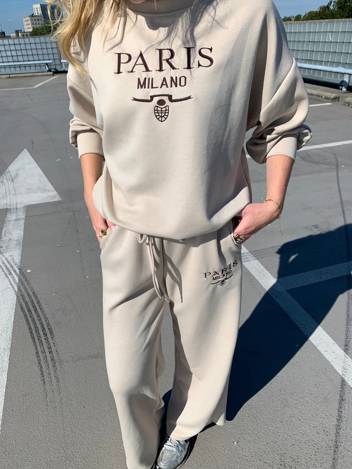 Paris tracksuit beige