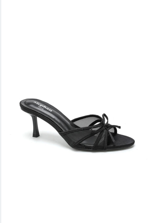Bow kitten heel black